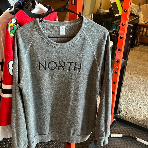 Large NORTH crewneck sweatshirt by Alternative - Picture 1 of 4